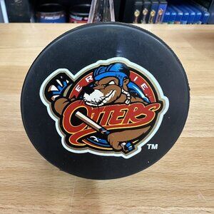 ERIE OTTERS Little Caesars SPONSOR VINTAGE INGLASCO PUCK Made In Canada